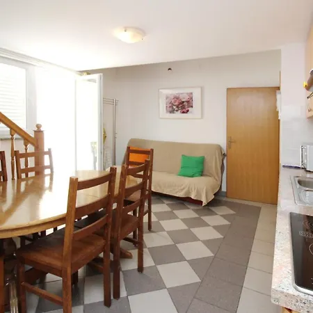 Casa de hóspedes Mikulan 3*