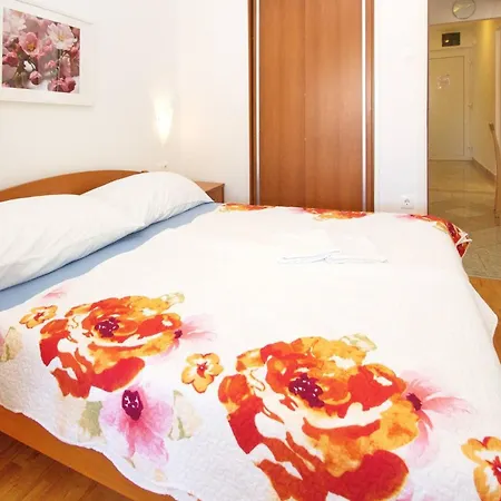Casa de hóspedes Mikulan 3*
