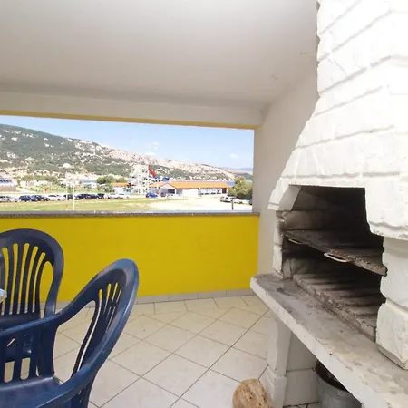 Mikulan 3* Baška