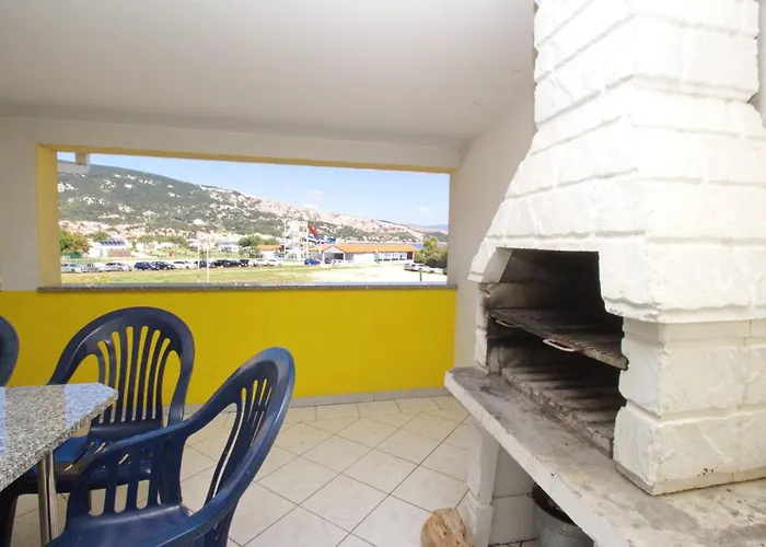 Mikulan 3* Baška