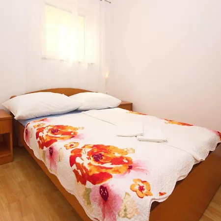 Mikulan Baška
