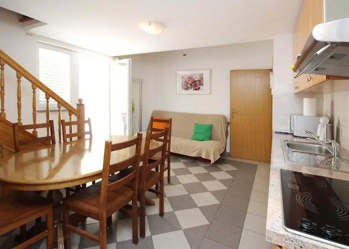 招待所 Mikulan 3*