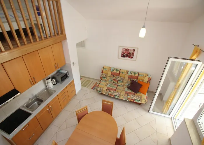 招待所 Mikulan 3*