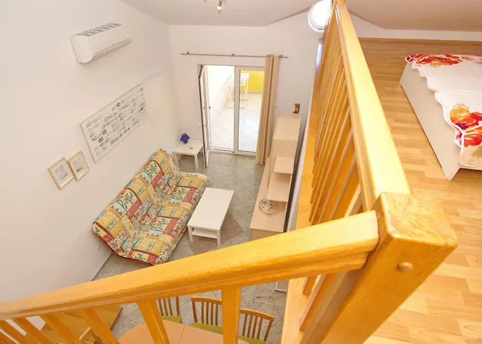 招待所 Mikulan 巴斯卡